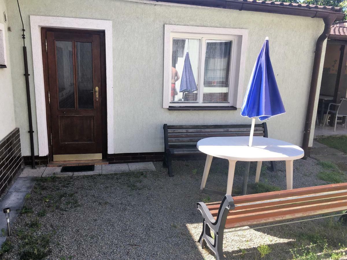 Dvacitka Appartement Ceske Budejovice Buitenkant foto
